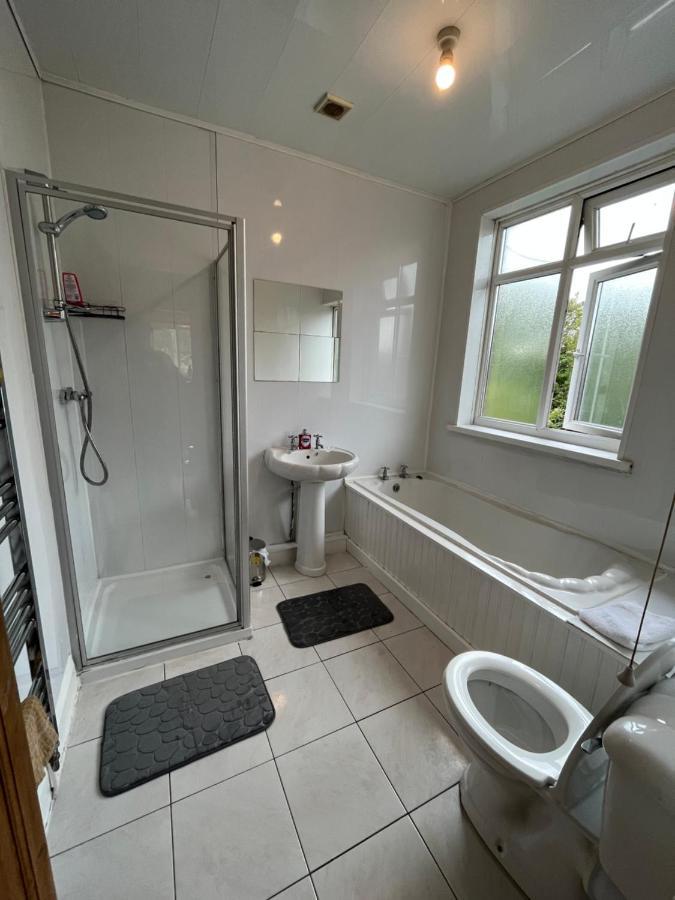 2 Bedroom Apartment, 5 Minutes From City Centre Newcastle upon Tyne Ngoại thất bức ảnh