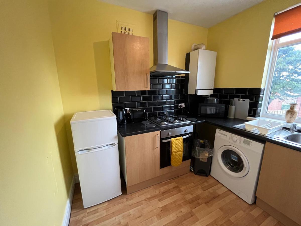 2 Bedroom Apartment, 5 Minutes From City Centre Newcastle upon Tyne Ngoại thất bức ảnh